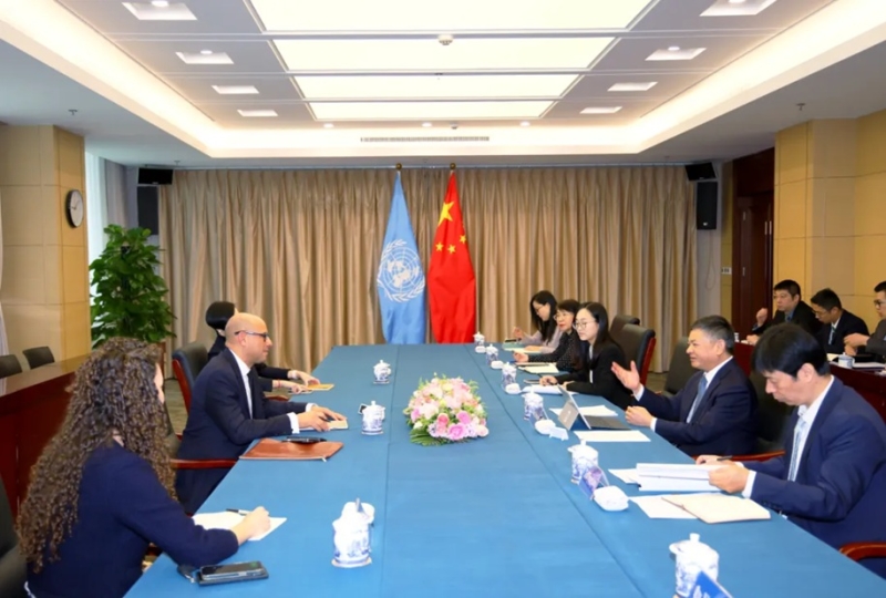 生态环境部部长黄润秋会见《联合国气候变化框架公约》秘书处执行秘书 西蒙·斯蒂尔